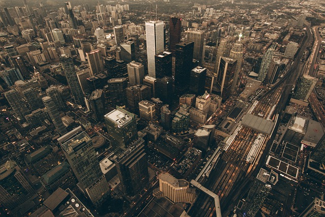 buildings-g81433c8b7_640.jpg