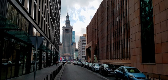 buildings-ge15c16d68_640.jpg